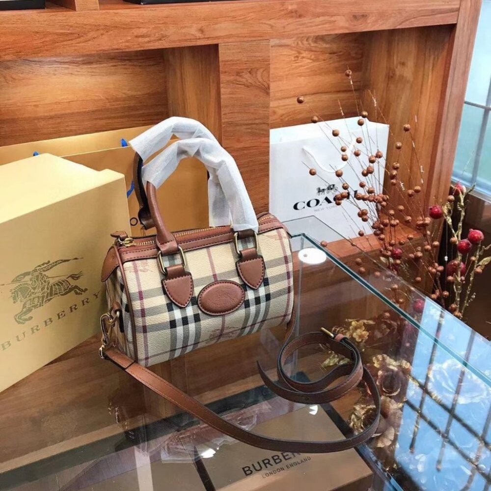 AUTHENTIC burberry bag